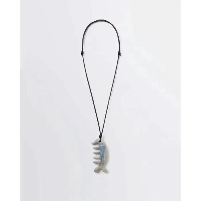 Collier rétro à motif d'arête de poisson, pendentif en résine haut de gamme, polyvalent et élégant, 