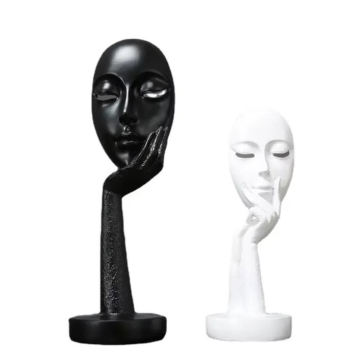 Sculpture abstraite de masque facial 3D