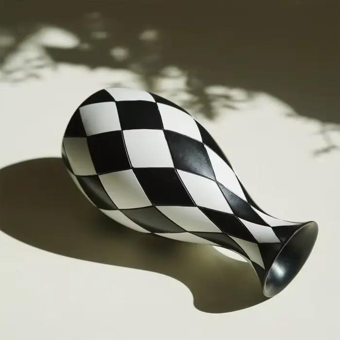 Vase à Fleurs à Carreaux Noir et Blanc