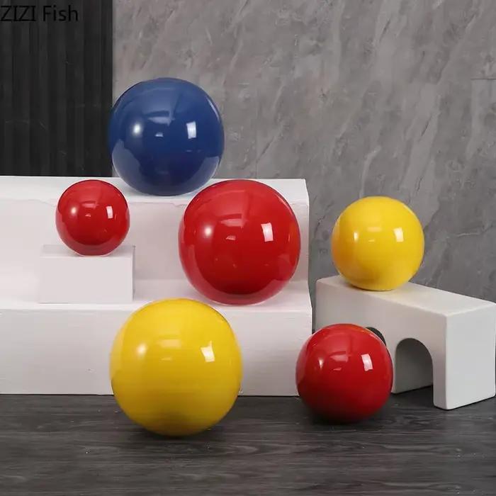 Boule décorative géométrique en céramique