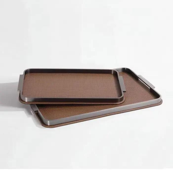 Plateau en métal et cuir, plateau de rangement de luxe moderne, plateaux de bureau décoratifs pour la maison, accessoires de décoration esthétique pour salle à manger