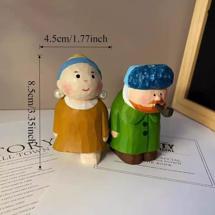 Figurines en bois artisanales