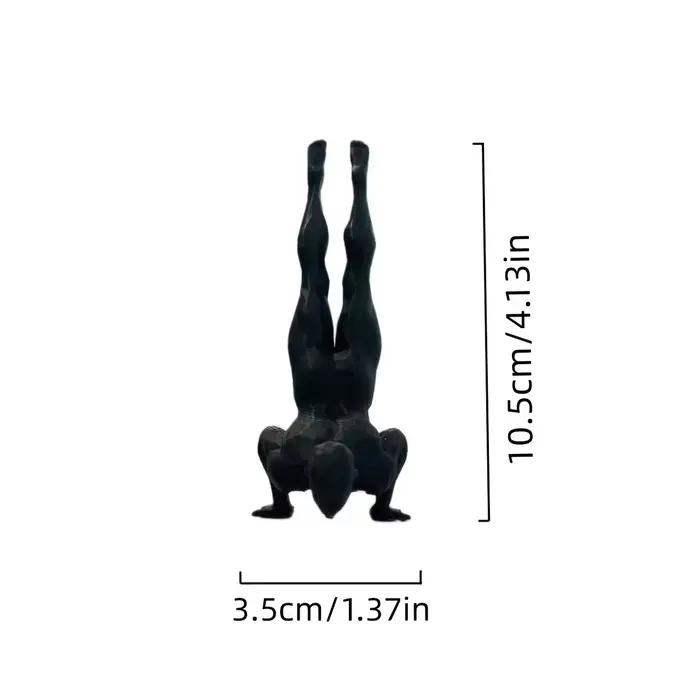 Statues de yoga inversées