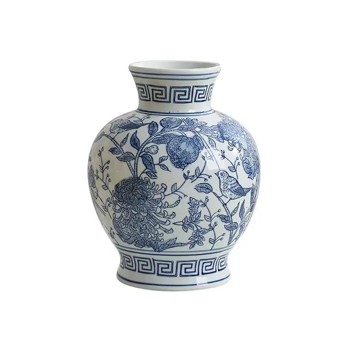 Vase rétro chinois en porcelaine bleue et blanche