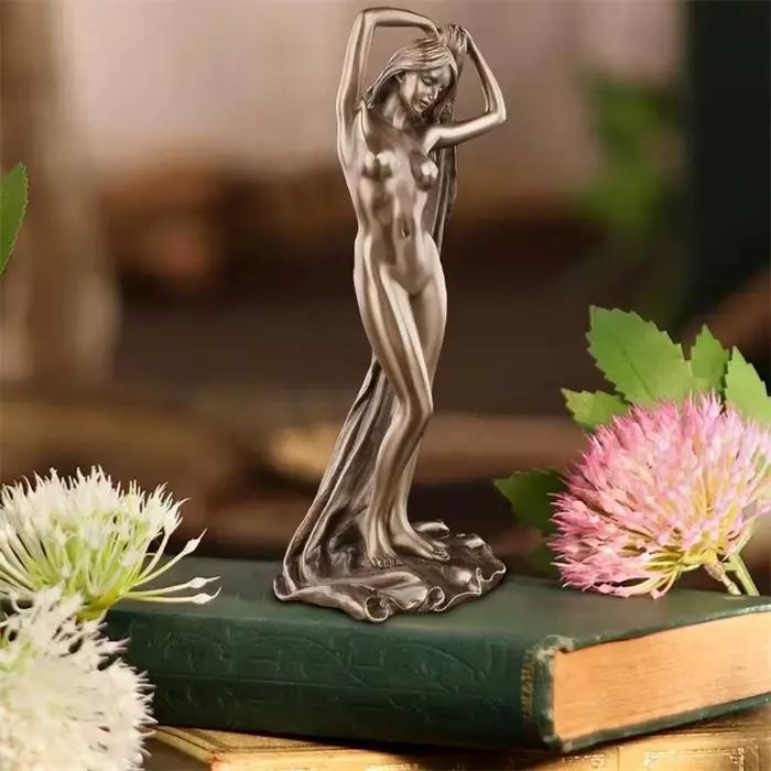 Statue Sexy en Résine, Modèle aux