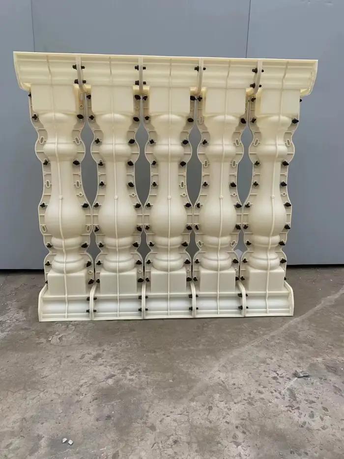5 par mètre ABS terrasse coulée décorative main courante vase colonne béton clôture forme balustrade moule
