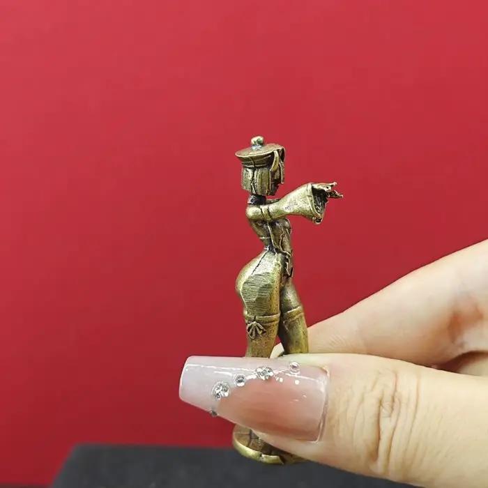 Mini figurine en laiton