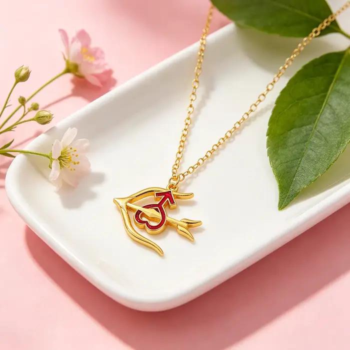 Collier pendentif Cœur Flèche Sailor Mars, Bijou Anime Sailor Moon en émail rouge plaqué or, Accessoire Cosplay Cadeau pour Femme