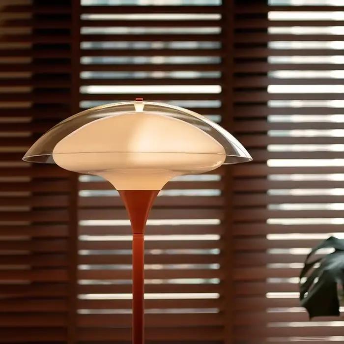 Lampadaire minimaliste moderne pour chambre salon canapé chevet debout éclairage ambiant décoratif luminaire créatif