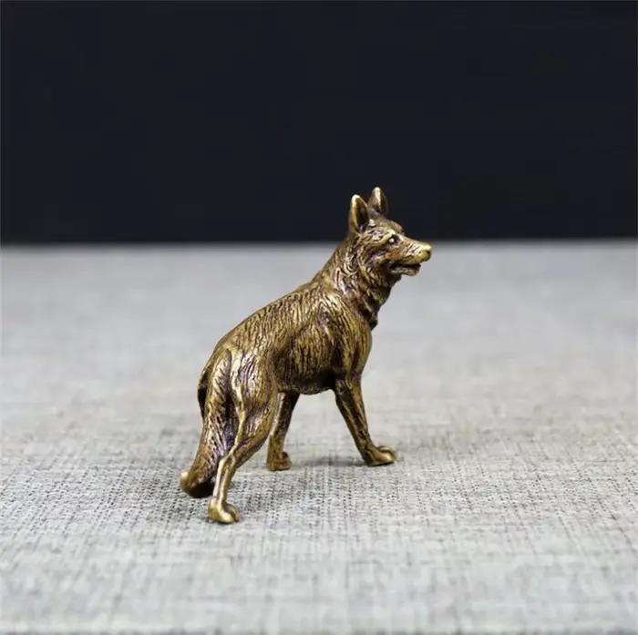 Statue de loup en laiton créative, Simulation d'animal Vintage, accessoires de figurine en métal, décor de bureau à domicile, jouet d'ornement, cadeau