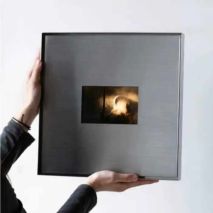 Cadre photo carré Bauhaus, argent mat, support pour photos artistiques, cadre d'affichage moderne minimaliste pour mur, cadres décoratifs en acier inoxydable