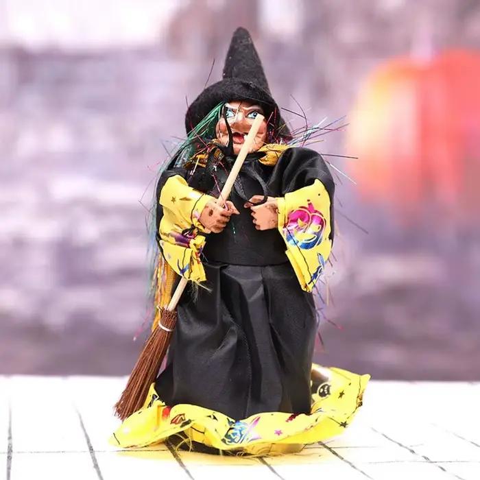 Ornements de sorcière créatifs DIY pour Halloween figurines de sorcière faites à la main avec balai accessoires de balai de sorcière décoration de scène pour fan de culture populaire et univers fantastique