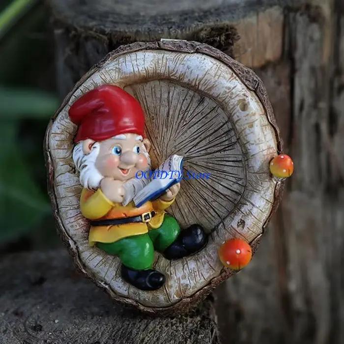 Statues Gnomes décoratives 367A