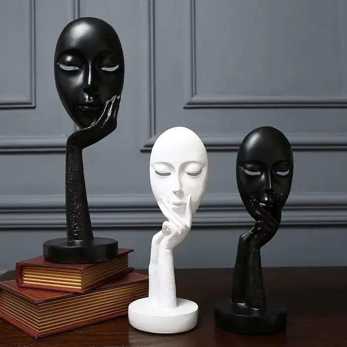 Sculpture abstraite de masque facial 3D