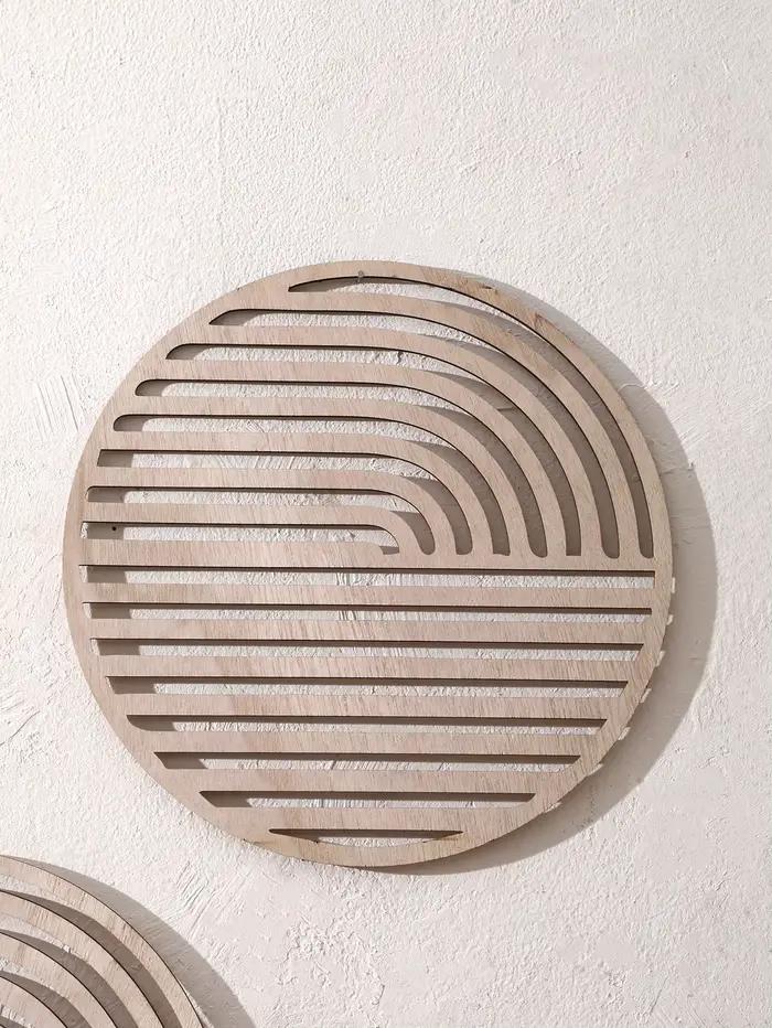 Décoration murale en bois naturel