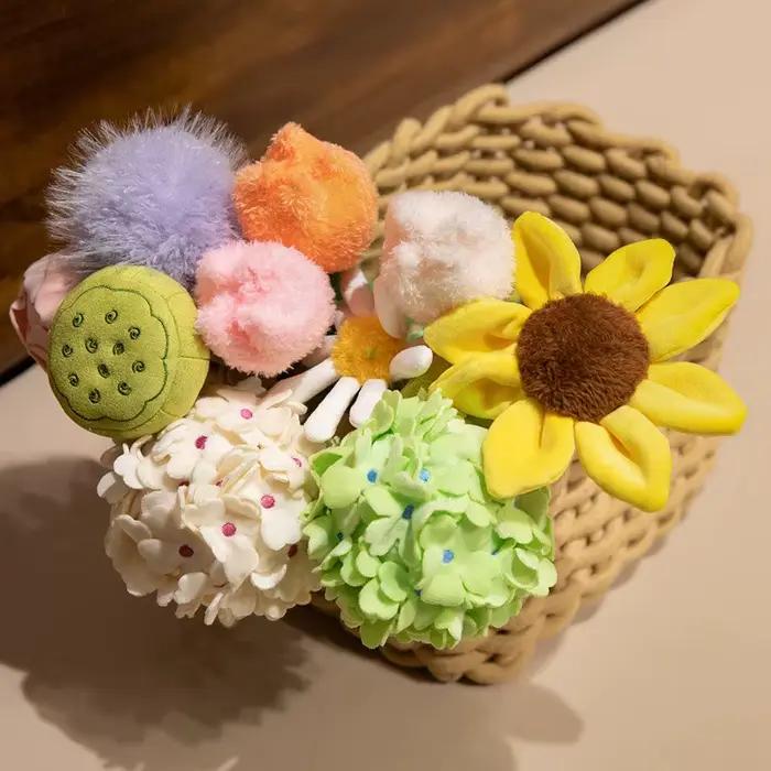Fleur artificielle en peluche faite à la main
