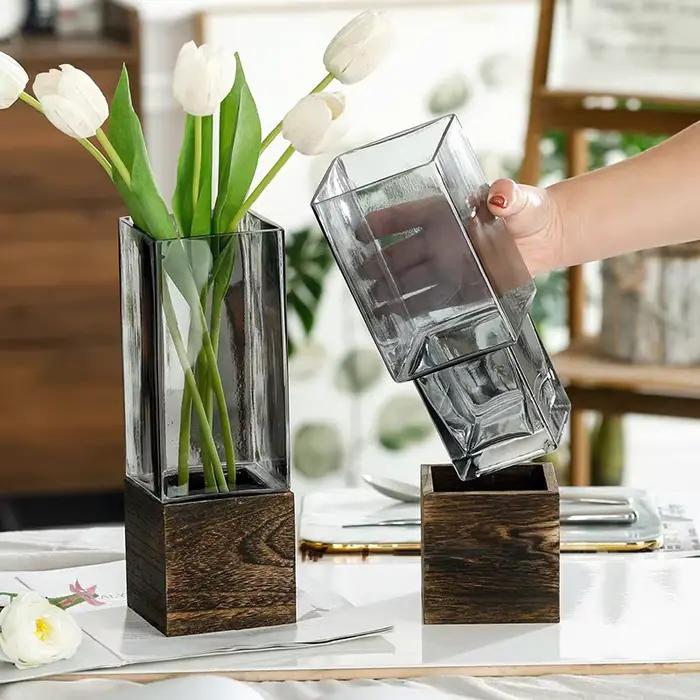 Vase de luxe combiné rustique en bois et verre avec base