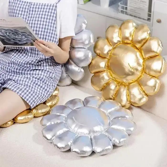 Coussin en peluche à fleurs mignonnes