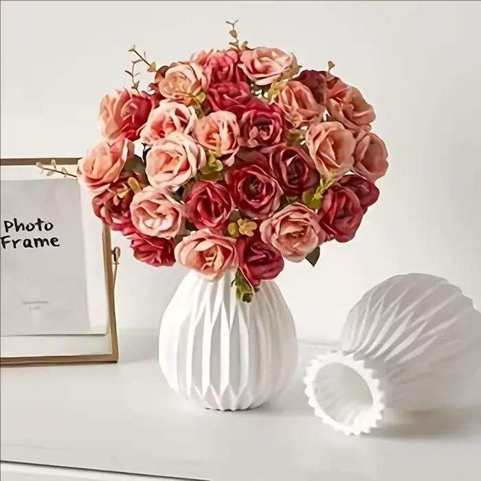 1 vase en plastique rayé de style moderne