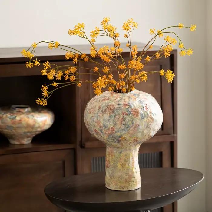 Vase en céramique fait main motifs colorés irréguliers vase à fleurs bouteille vintage accessoire arrangement floral décoration intérieure moderne occasionnels