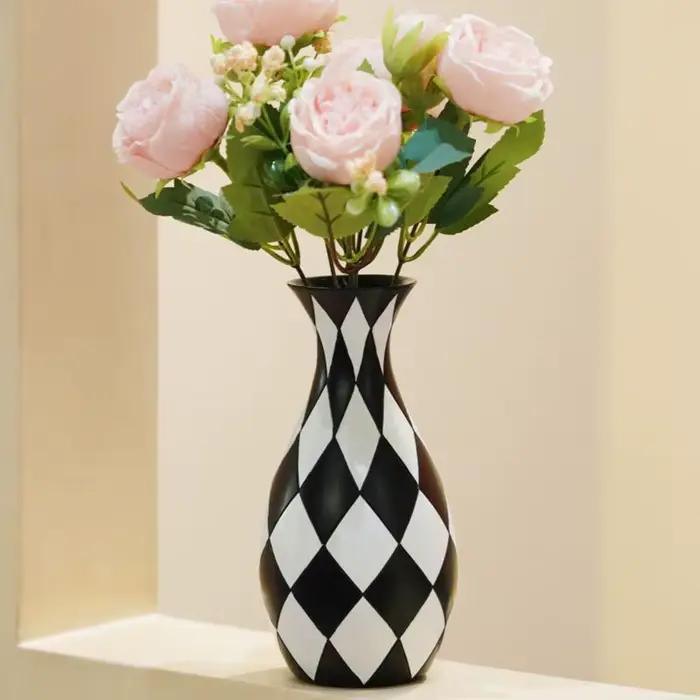 Vase à Fleurs à Carreaux Noir et Blanc