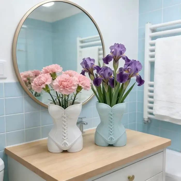 Vases en forme humaine
