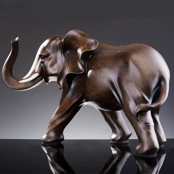 Sculpture d'éléphant en bois