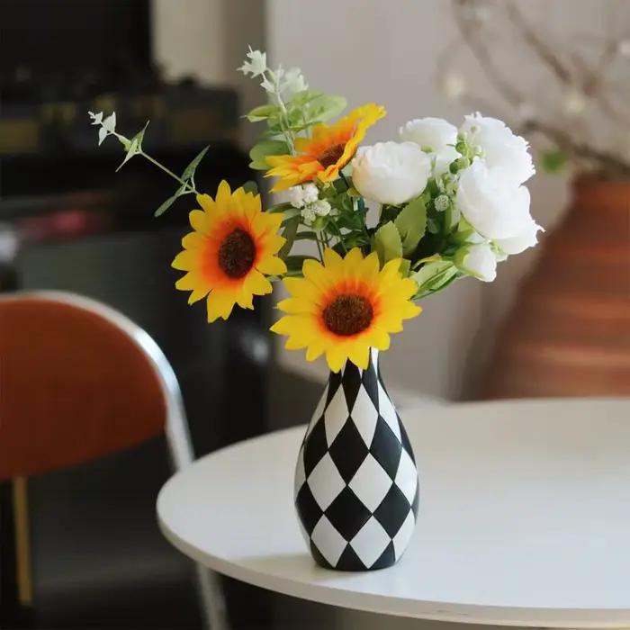 Vase à Fleurs à Carreaux Noir et Blanc
