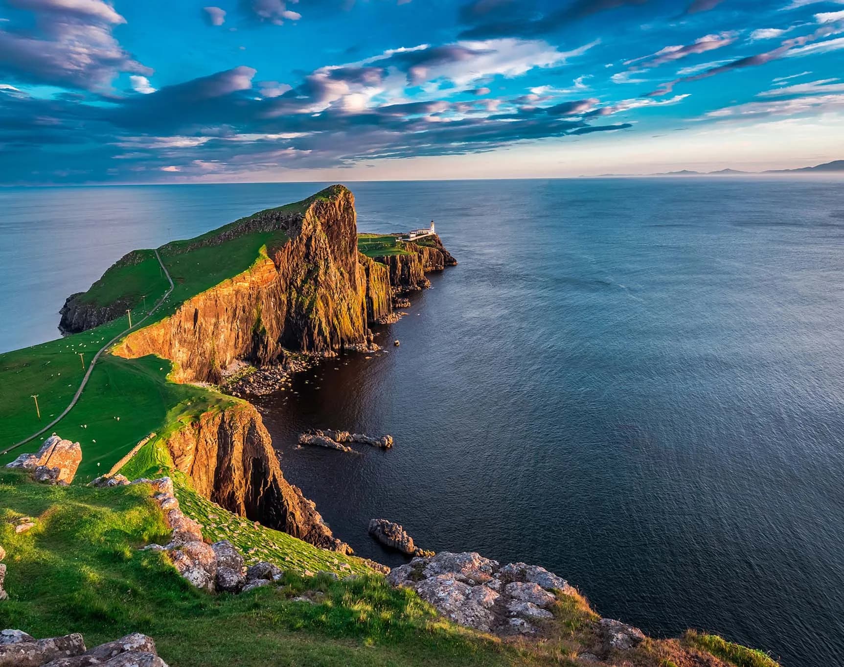 Affiche de voyage de l'Ecosse Neist Point Lighthouse Kilhouse, maison de ville, château, église St A