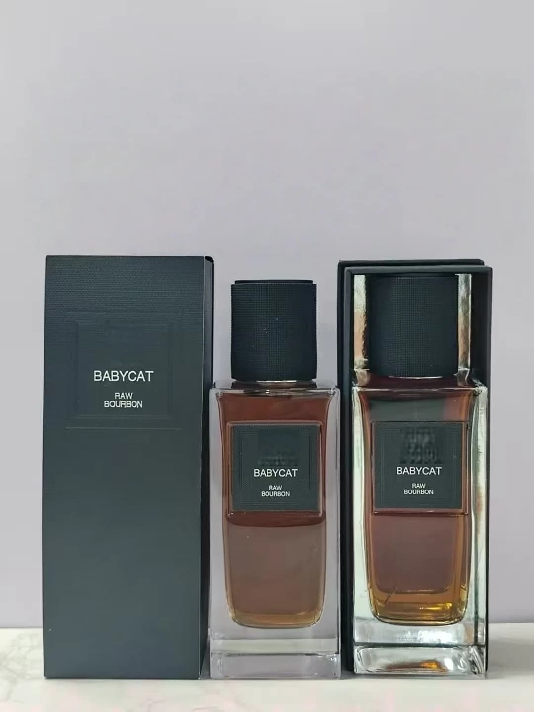 Coffret Cadeau de Luxe pour Marques et Parfums de Prestige – Texture Simple et Magnifique, Option Ca