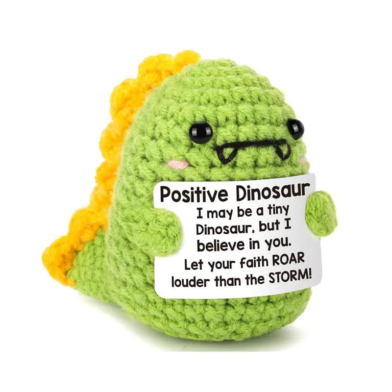 La mini poupée gâteau au crochet faite à la main avec carte de remerciement "Joyeux anniversaire" es