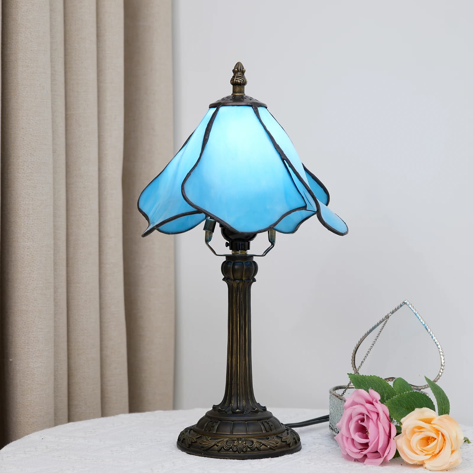 Lampe de bureau de style vintage avec abat-jour en verre teinté, lampes de chevet modernes en forme 