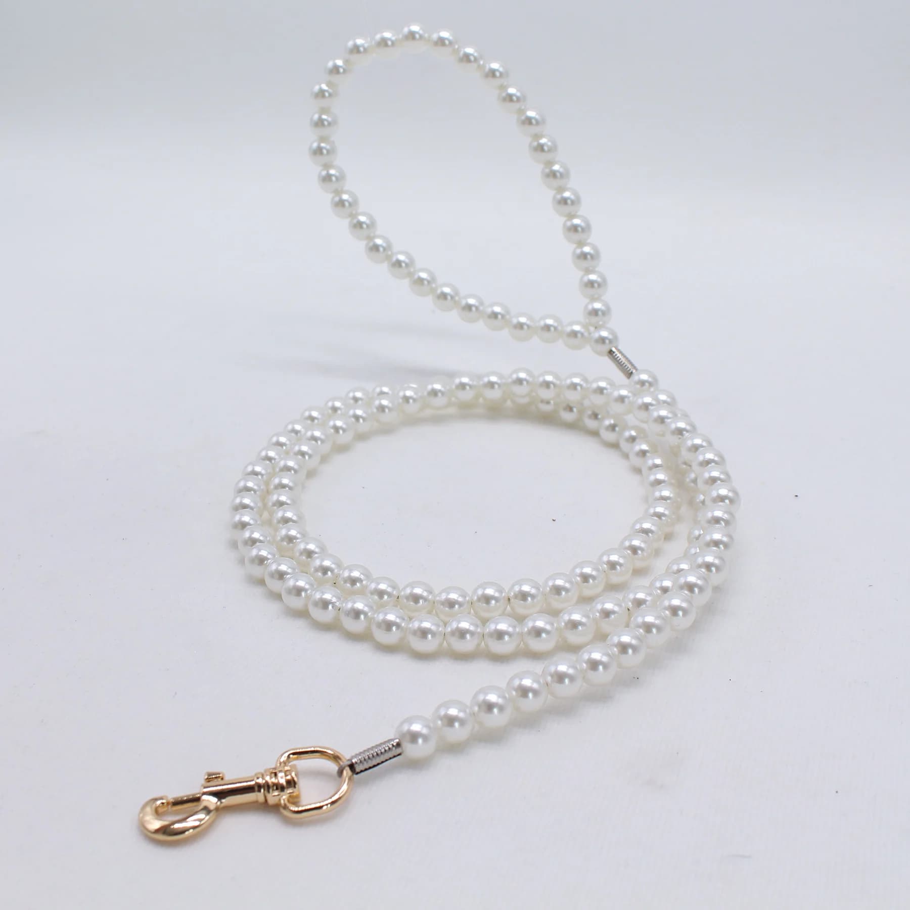 Laisse de luxe pour animaux de compagnie en perles, réglable, pour petits chiens et chats, idéale po