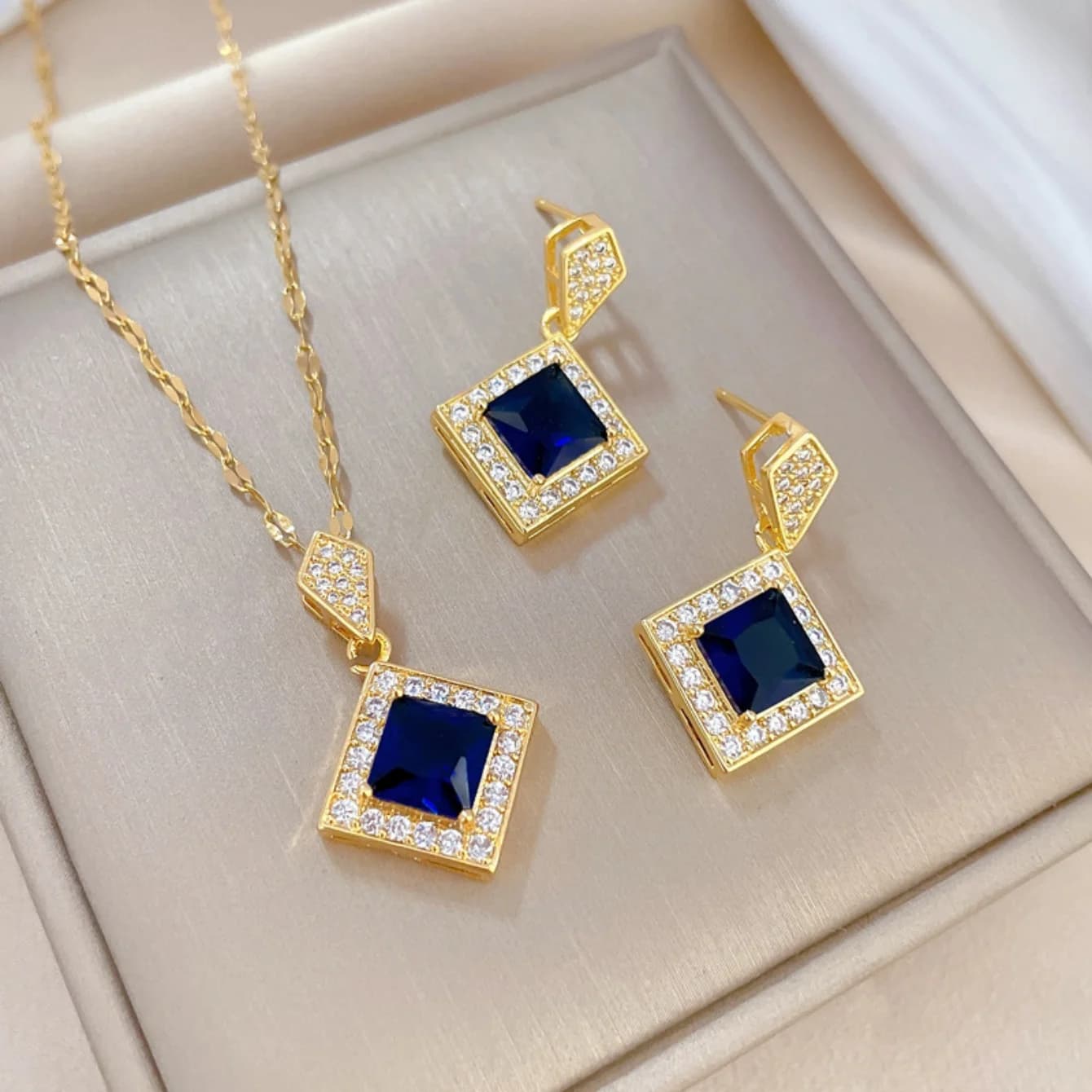 Ensemble de bijoux à géométrie exquise, collier carré, boucles d'oreilles, breloques pour dames, ens