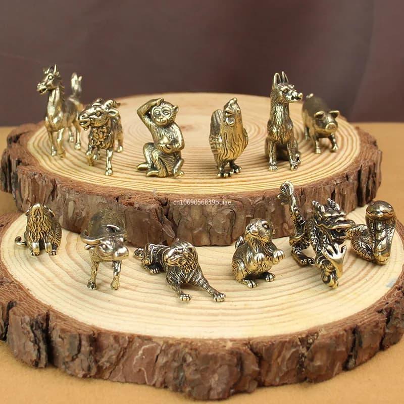 Figurines d'animaux miniatures antiques