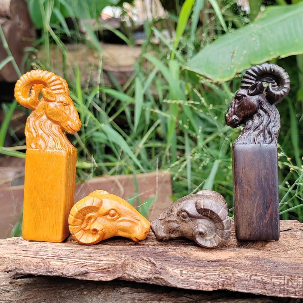 1 pièce 3. Statue de tête de mouton en bois sculptée à la main de 9 pouces, sur le thème des animaux, adaptée à la décoration de la maison, de la chambre, du salon, de l' bureau, à l'affichage sur la 