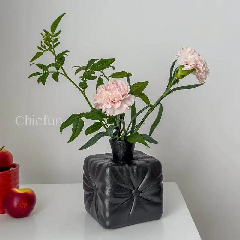 Vase en céramique décoratif pour salon