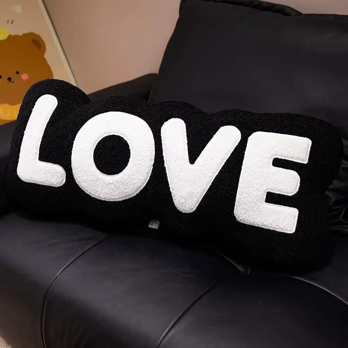 Coussin lombaire en forme de lettre d'amour pour canapé, salon, Saint-Valentin, cérémonies de mariag