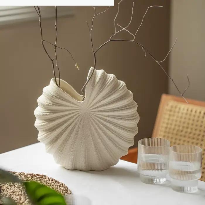 Vase en céramique blanc, pot en terre cuite rustique, pot vintage en forme de coquille, vase à fleurs géométrique fait main, accessoires de décoration pour la maison