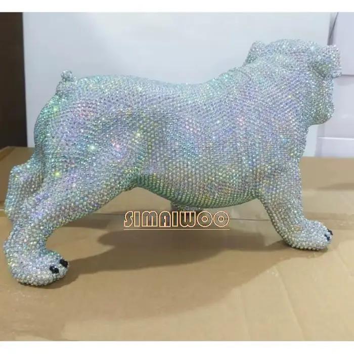 Statue de bouledogue, Figurine en strass