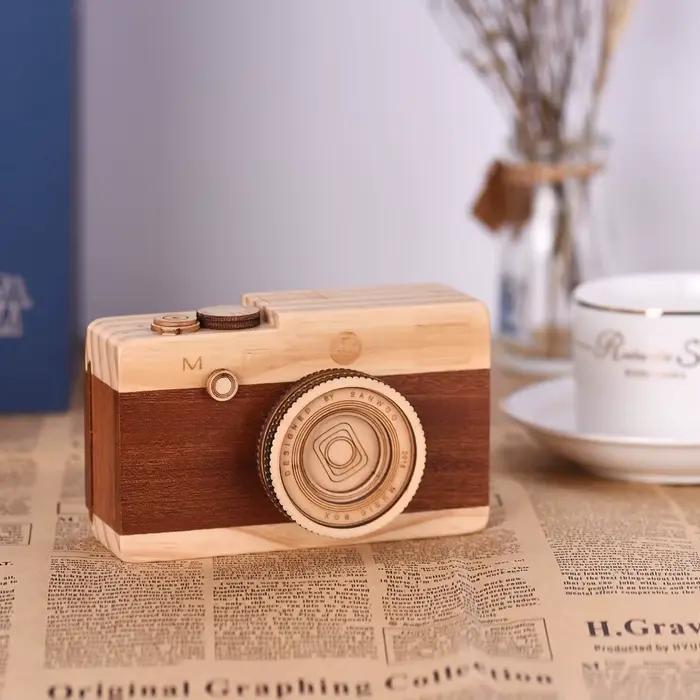 Boîte à musique en bois