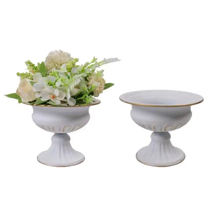 Vase à fleurs rétro européen en métal