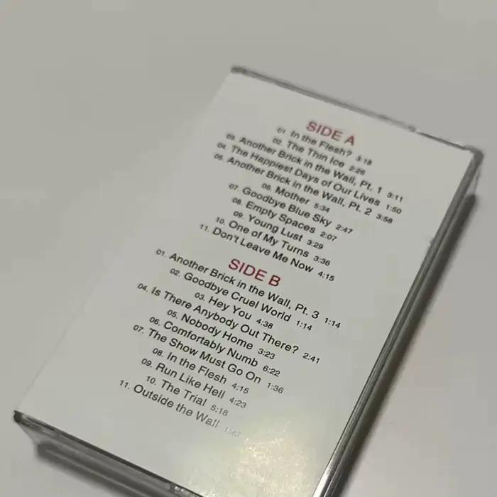 Cassette vintage conceptuelle de rock progressif, design de couverture à motif de briques « The Wall », album conceptuel classique pour les collectionneurs de rock