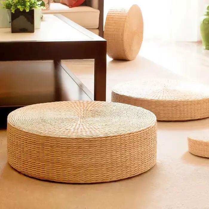 Pouf rond en paille naturelle tissée à la main