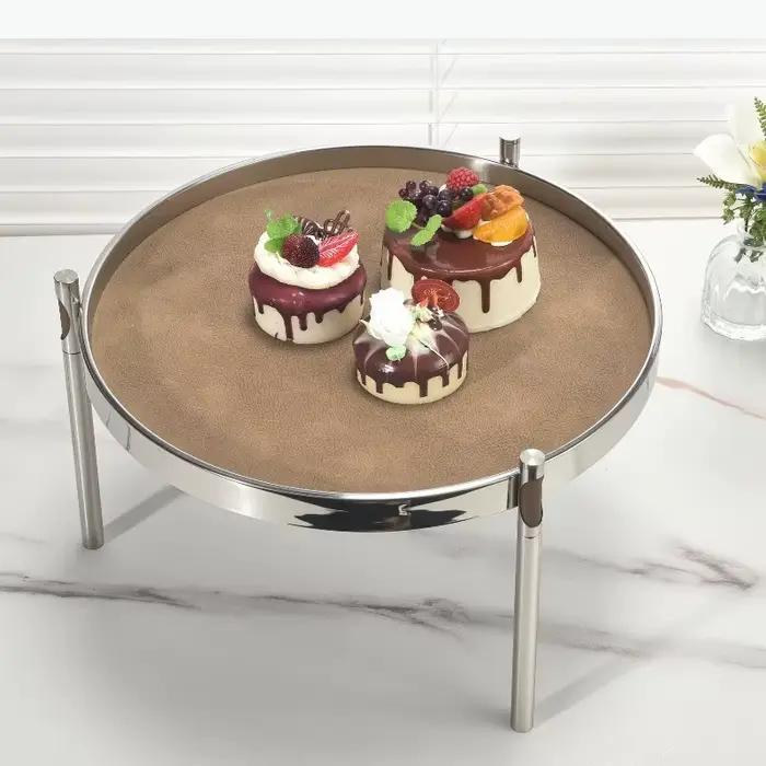 Plateau en cuir et acier inoxydable sur pieds hauts, plateau de rangement, plateau à bijoux, support à gâteaux, présentoir, plateau à rafraîchissements, assiette à dessert