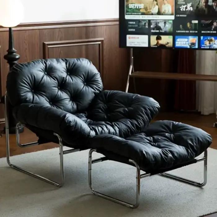 Chaise de salon moderne et minimaliste pour relaxation et décoration intérieure polyvalente pour adultes et occasions spéciales