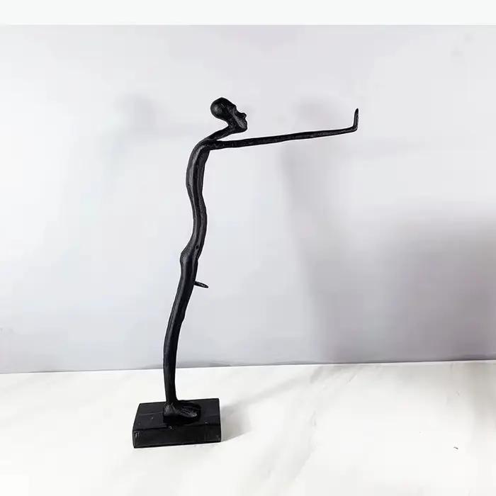 Statue de personnage abstrait en métal, artisanat, décoration de bureau, ornements créatifs, figurines, sculpture, décor esthétique pour la pièce