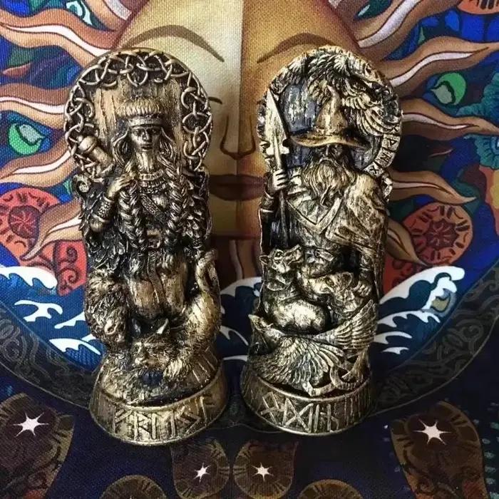 Figurine en résine de dieux nordiques Freya Viking Sol