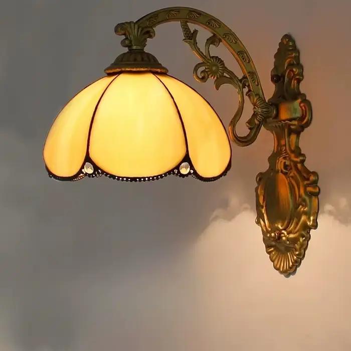 Lampe murale en verre coloré style nordique Tiffany