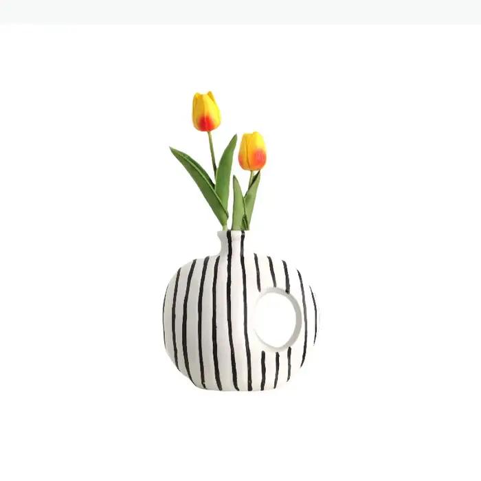 Vase en céramique rayé, géométrique abstrait ajouré, accessoires pour arrangements floraux, pot de fleurs, décoration intérieure